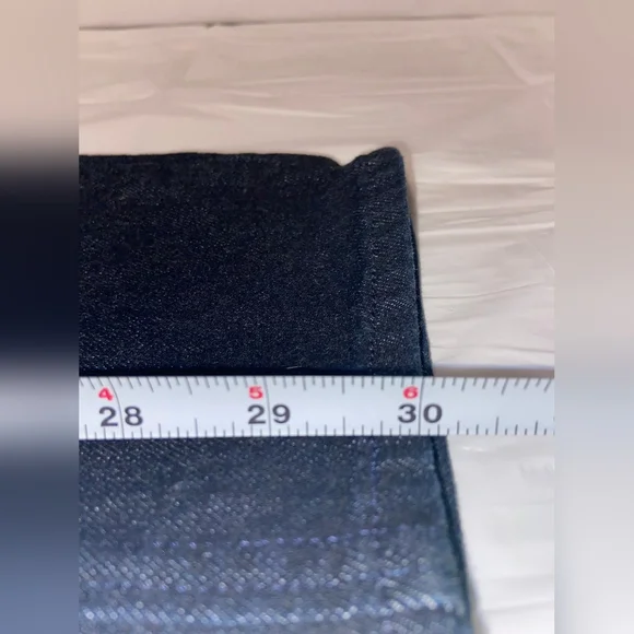 Dark Blue Denim Jeans By Levis - Picture 4 of 10